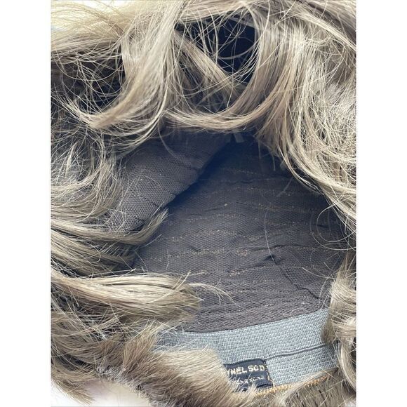 Vintage Dutch Boy Wig in Original Box Hong Kong Dynel 50D Photo Prop Advertising - Picture 11 of 12